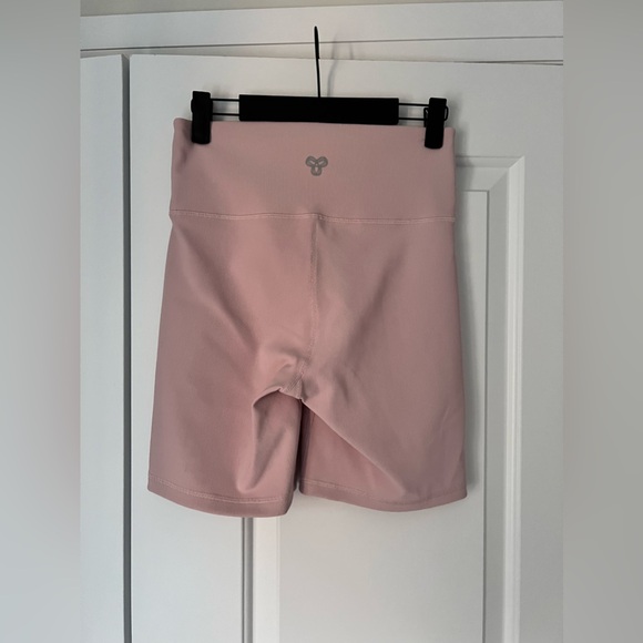 TNA Action - TNA Slick Rib Atmosphere Hi-Rise Short [NWOT] - Picture 2 of 4